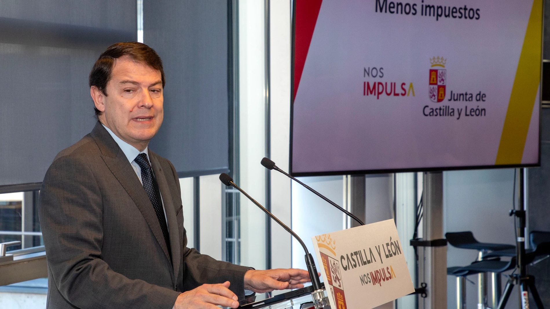 El presidente Alfonso Fernández Mañueco presenta las novedades de la Declaración de la Renta en Castilla y León