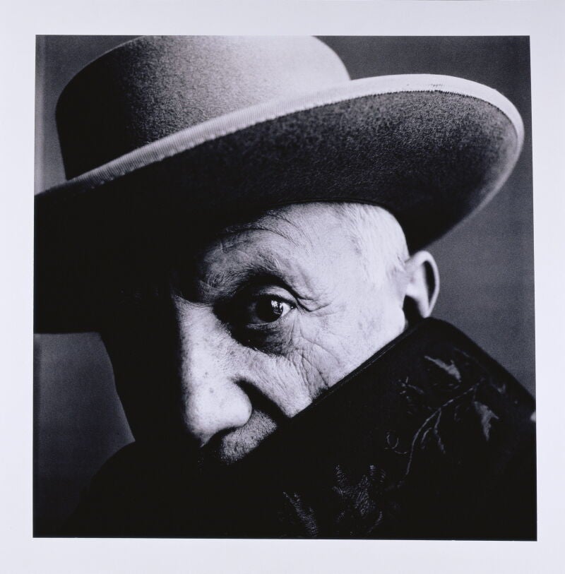 Reproducción de un retrato de gran formato que el fotógrafo estadounidense Irving Penn (1917) tomó a Pablo Picasso en la localidad francesa de Cannes en 1956