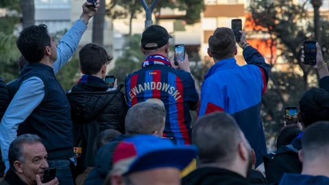 Ambiente por la semifinal de vuelta de la Copa del Rey entre el FC Barcelona y el Real Madrid