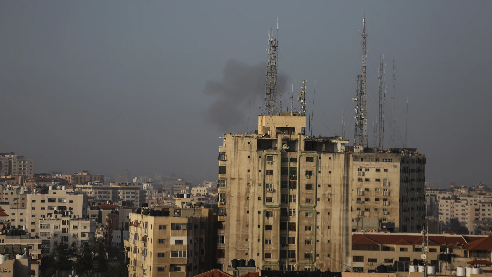 Israel denuncia 34 lanzamientos de cohetes desde el sur de Líbano