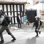 AMP2.- O.Próximo.- Mueren dos mujeres israelíes en un ataque terrorista cerca de un asentamiento en Cisjordania