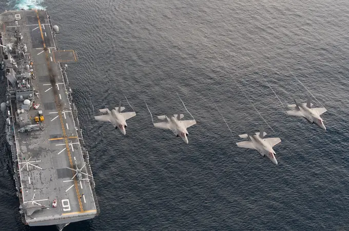 ​La Armada insiste en que hay que comprar cazas F-35B para sustituir a los viejos Harrier AV8B+ 