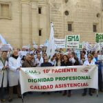 Protesta de médicos de Atención Primaria frente a la sede del SAS en Sevilla