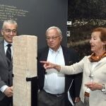 Santonja visita la exposición sobre los gladiadores de Córdoba en el Museo de la Evolución Humana de Burgos