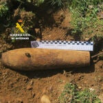 La Guardia Civil destruye una bomba de aviación de la Guerra Civil en Villadangos del Páramo (León)