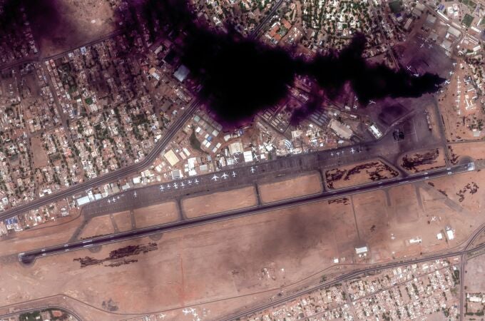 Satellite imagery of Sudan's capital Khartoum amid clashes between the army and paramilitary group