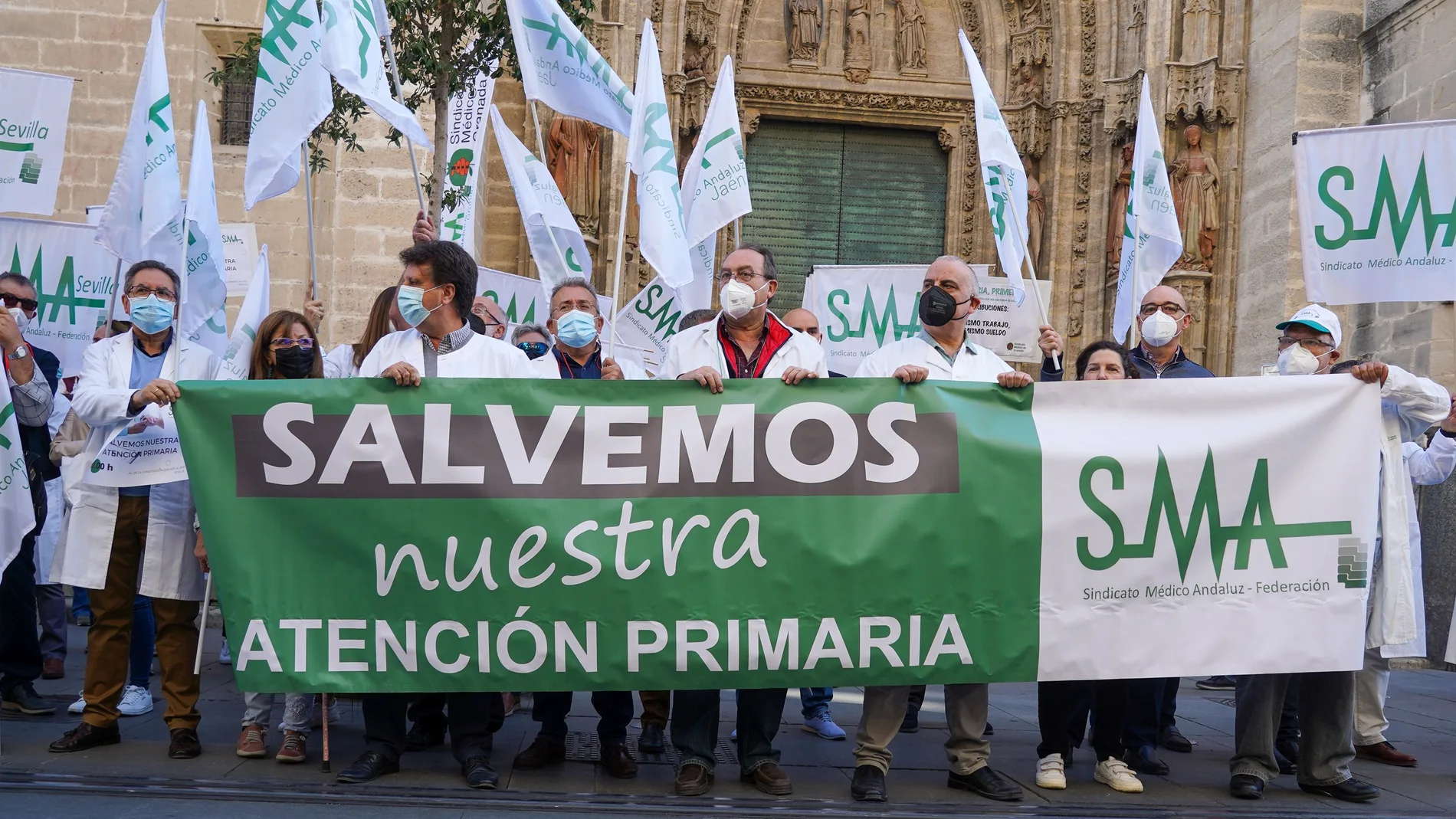 Protesta del SMA ante las puertas de San Telmo