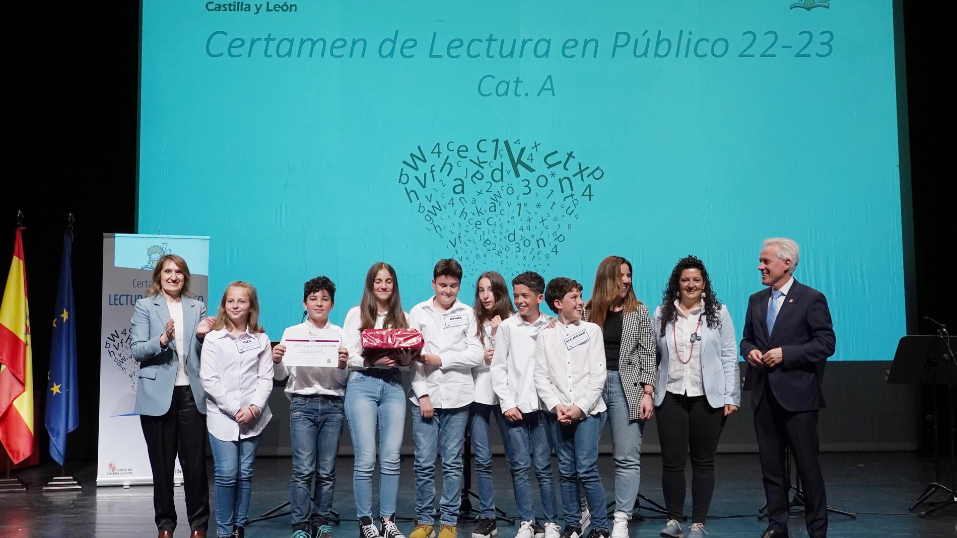 Rocío Lucas acude a la fase final de "Lectura en Público"