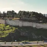 Esta es la ciudad española con la muralla y la alcazaba más grandes de Europa