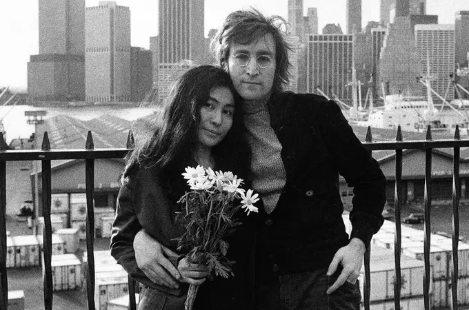 Cuando Yoko Ono buscó una amante para John Lennon
