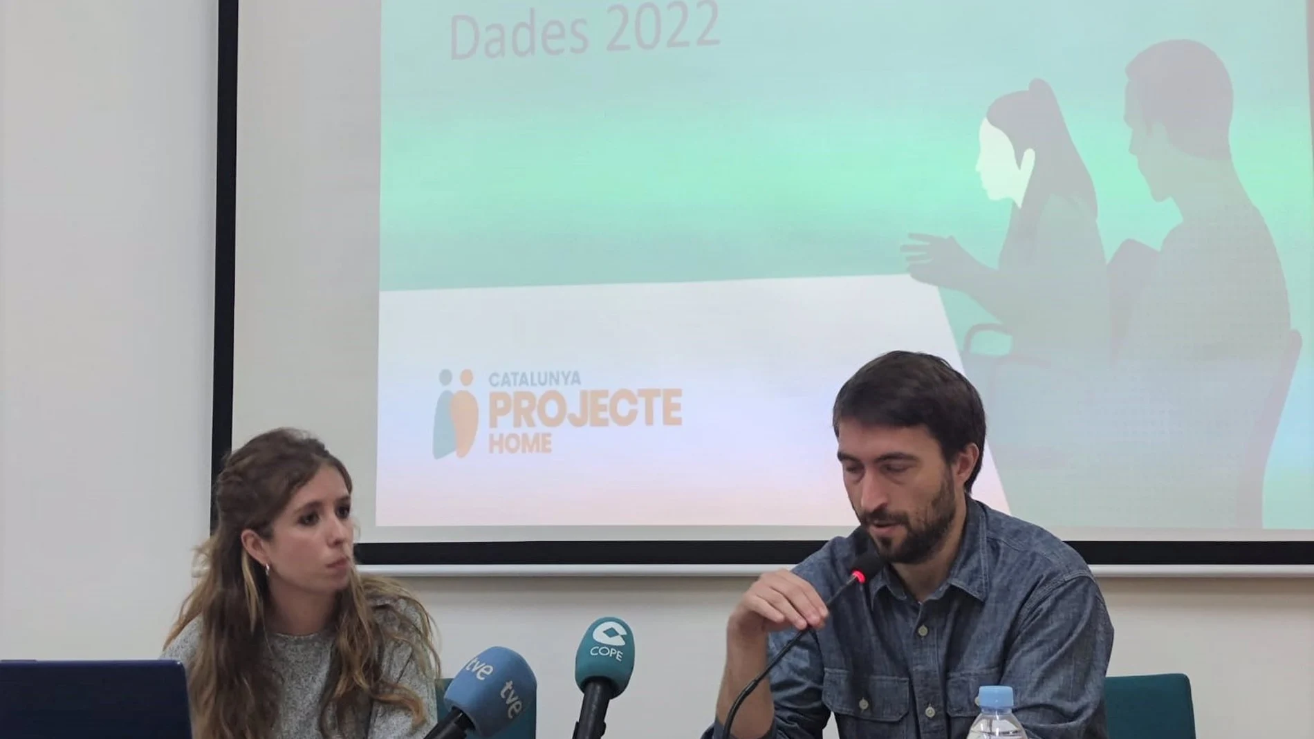 Los responsable de Proyecto Hombre Cataluña, Cristina Vidal y Jordi Feu 