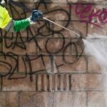 MADRID.-Almeida garantiza una Unidad de la Policía Municipal contra los grafitis si revalida el mandato