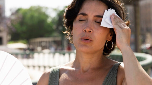 Este fármaco acaba con los sofocos de la menopausia: adiós a los calores