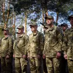 El presidente ucraniano, Volodomir Zelensk, visitó esta semana a las tropas en el frente de guerra