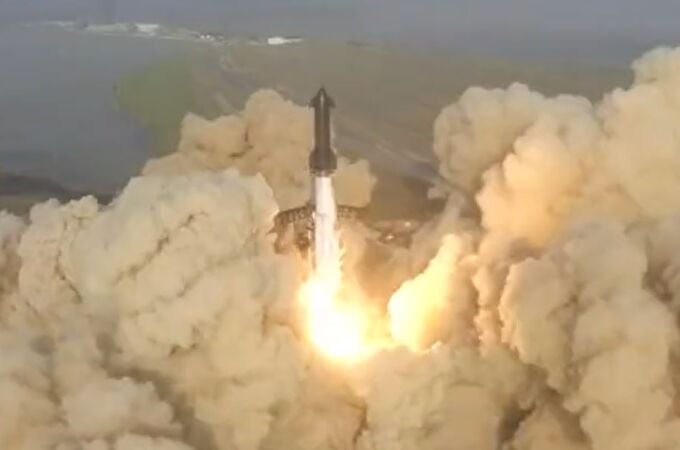 Momento del lanzamiento de la nave Starship de SpaceX