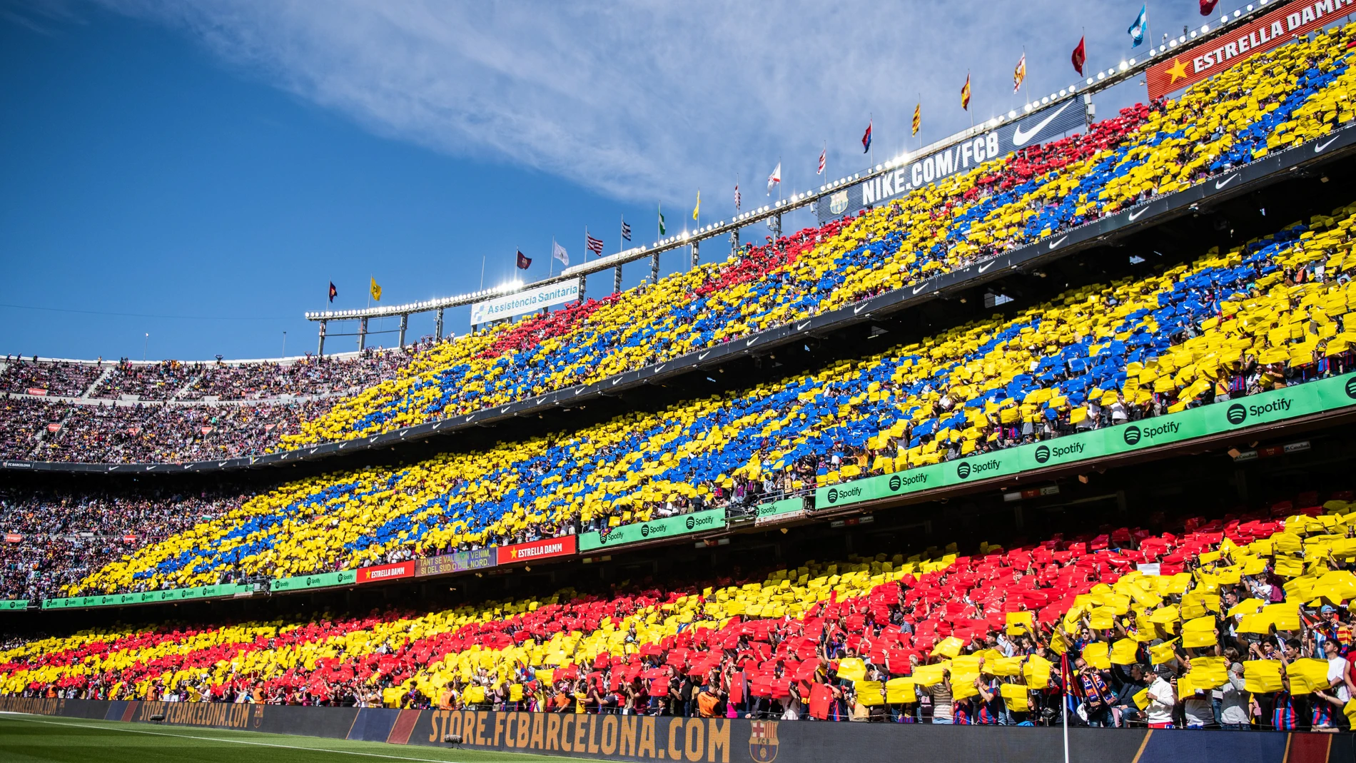 FC Barcelona supporters on the stands during the spanish league, La Liga Santander, football match played between FC Barcelona and Atletico de Madrid at Spotify Camp Nou stadium on April 23, 2023, in Barcelona, Spain.
Marc Graupera Aloma / Afp7 
23/04/2023 ONLY FOR USE IN SPAIN