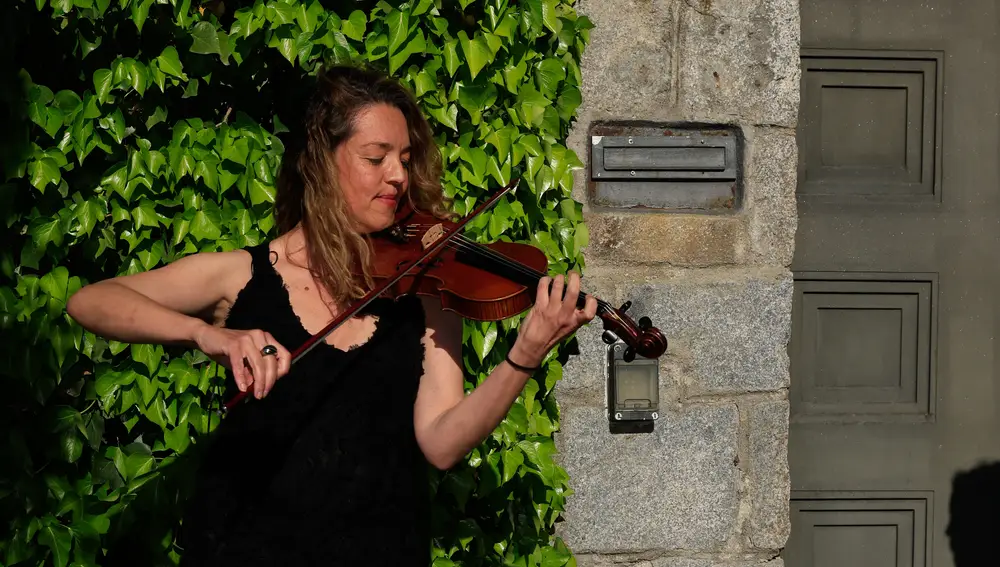 Violinista en la pedida de mano de Tamara Falcó