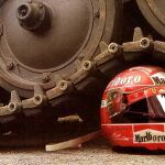 Un caso capaz de soportar el peso de un tanque de 55 toneladas y otras 5 curiosidades que tal vez no sepas de los pilotos de F-1