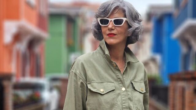 Carmen Gimeno con falda de Pull&Bear.