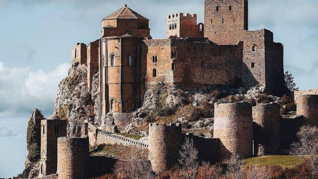 El castillo románico mejor conservado de Europa que debes visitar este puente de mayo