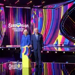 Carlos III y Camila en el encendido de las luces eurovisivas