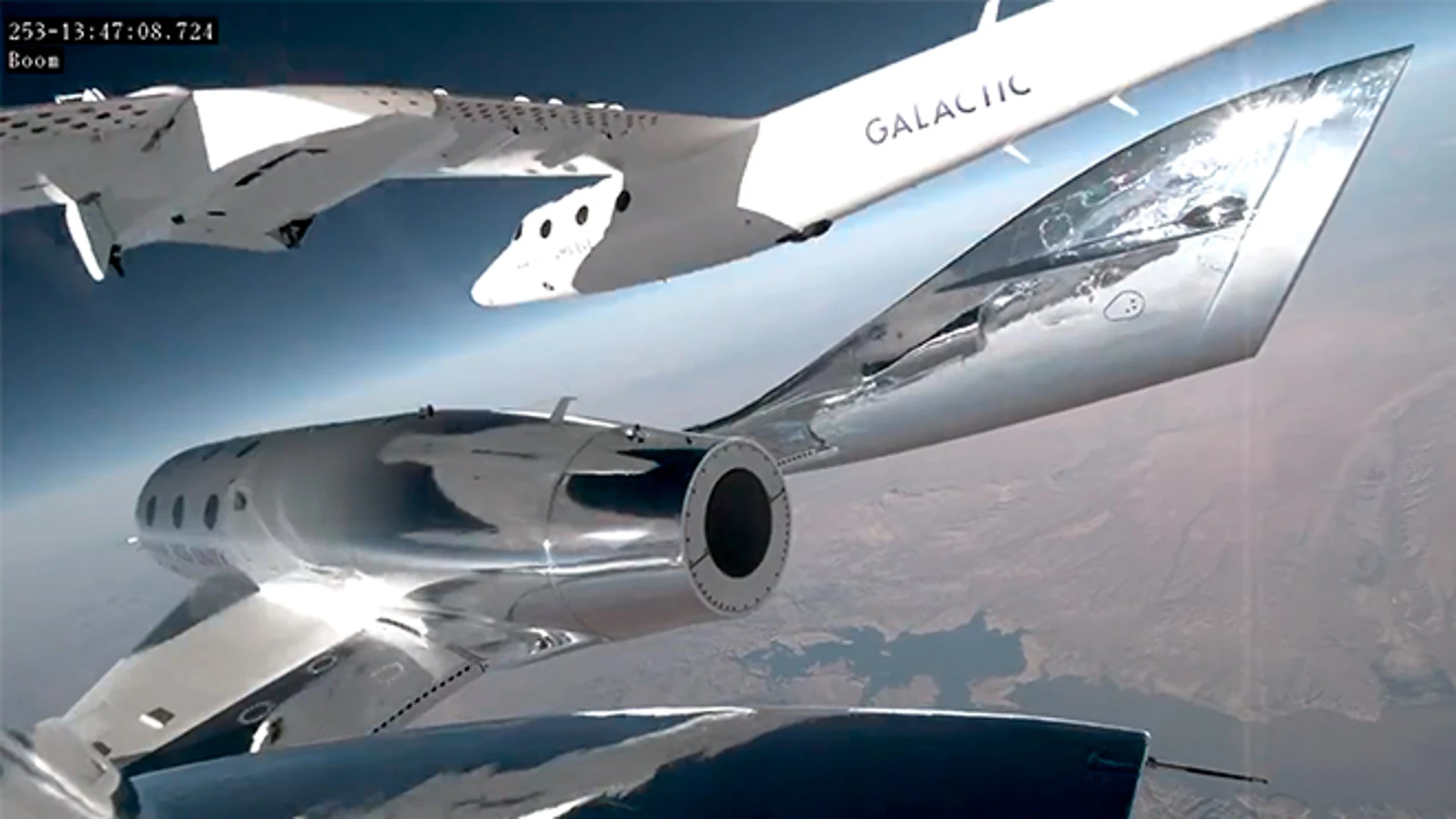 El avión espacial de Virgin VSS Unity completa con éxito su test final de planeo.