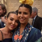 Alba Díaz y Tana Rivera en la Feria de Abril 2023.