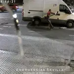 El momento del robo en Sevilla mediante la técnica de alunizaje