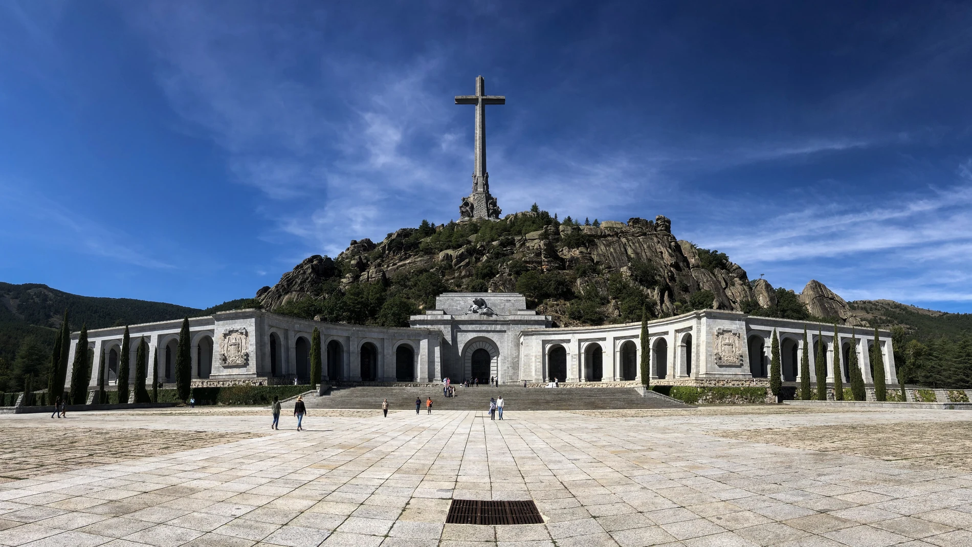 Vista general del Valle de los Caídos (según la Ley de Memoria Democrática, Valle de Cuelgamuros)