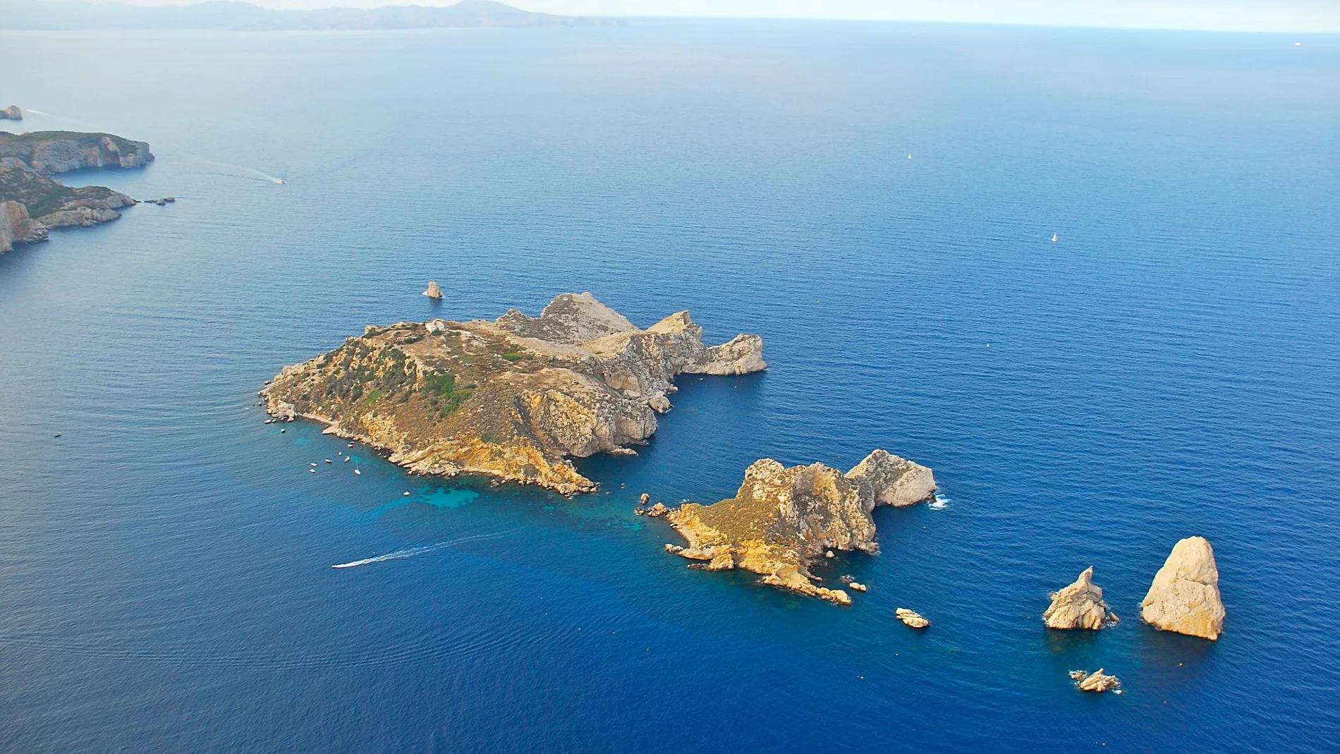 Las islas Medas frente a la Costa Brava
