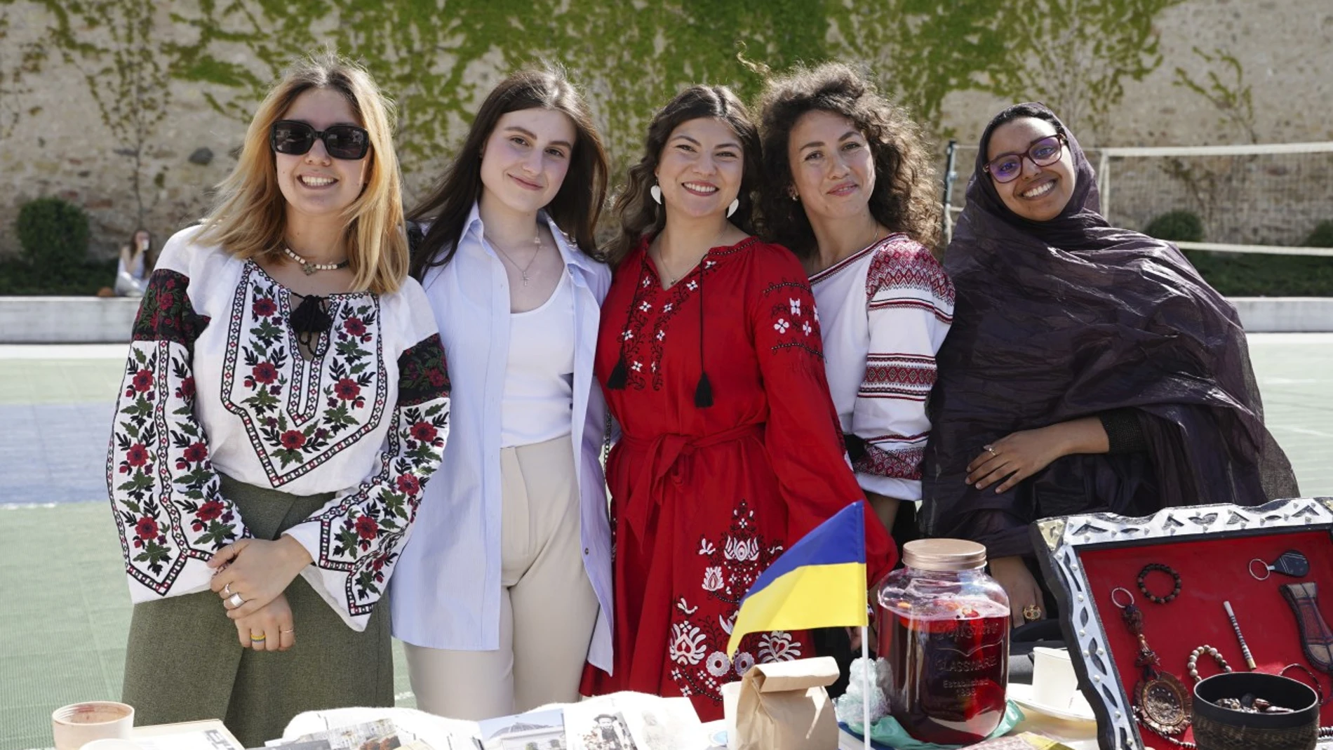Participantes en el Global Village 2023
