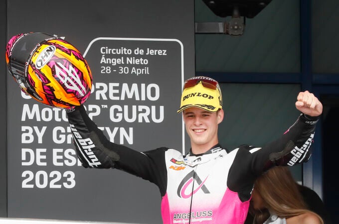 Iván Ortolá se impone en el Gran Premio de España de Moto3