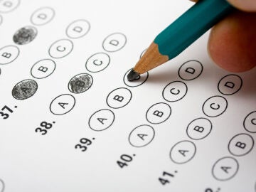 Los tres trucos para aprobar los exámenes tipo test que se han hecho virales en TikTok