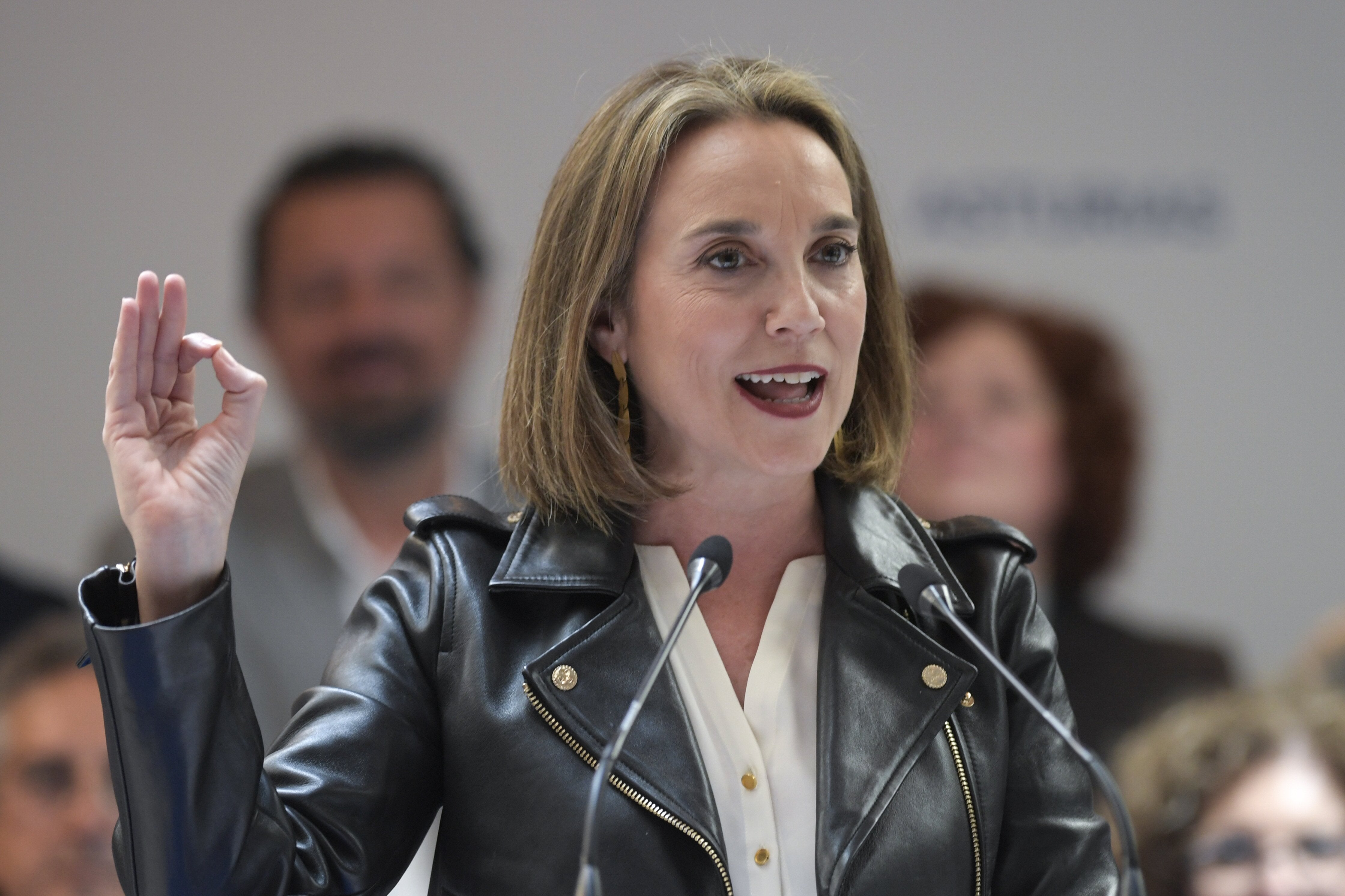  La secretaria general del PP, Cuca Gamarra (en la imagen), clausura junto al candidato del PP a la Presidencia del Principado de Asturias, Diego Canga, el acto de presentación de los 78 candidatos municipales de Asturias. 