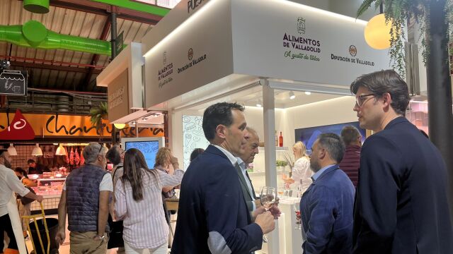 Conrado Íscar en el Puesto92 del Mercado de la Paz de Madrid