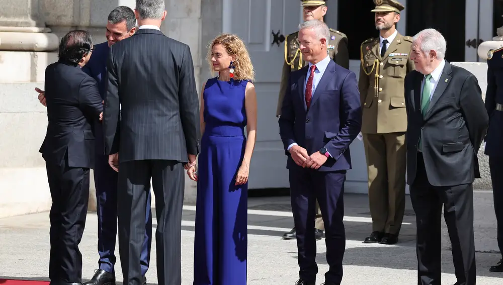 Los Reyes reciben al Presidente de Colombia y la Primera Dama en el Palacio Real