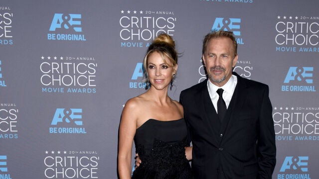Kevin Costner y Christine Baumgartner
