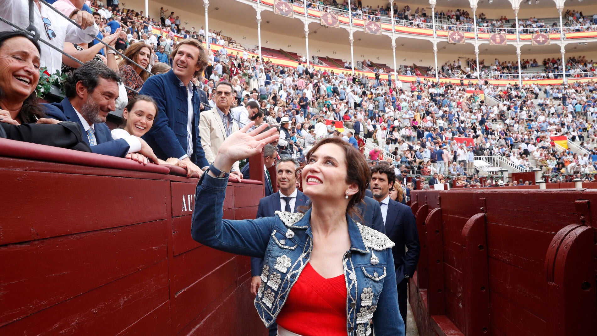 Chaqueta torera clearance roja