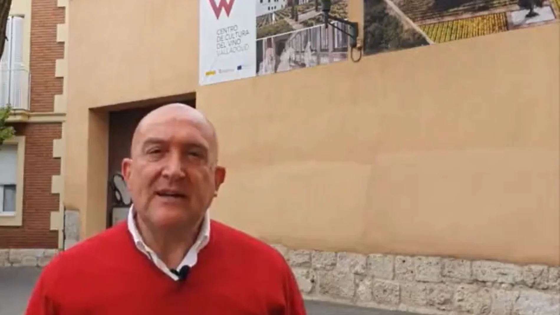 Carnero durante el nuevo anuncio