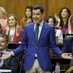 Juanma Moreno en el Parlamento de Andalucía