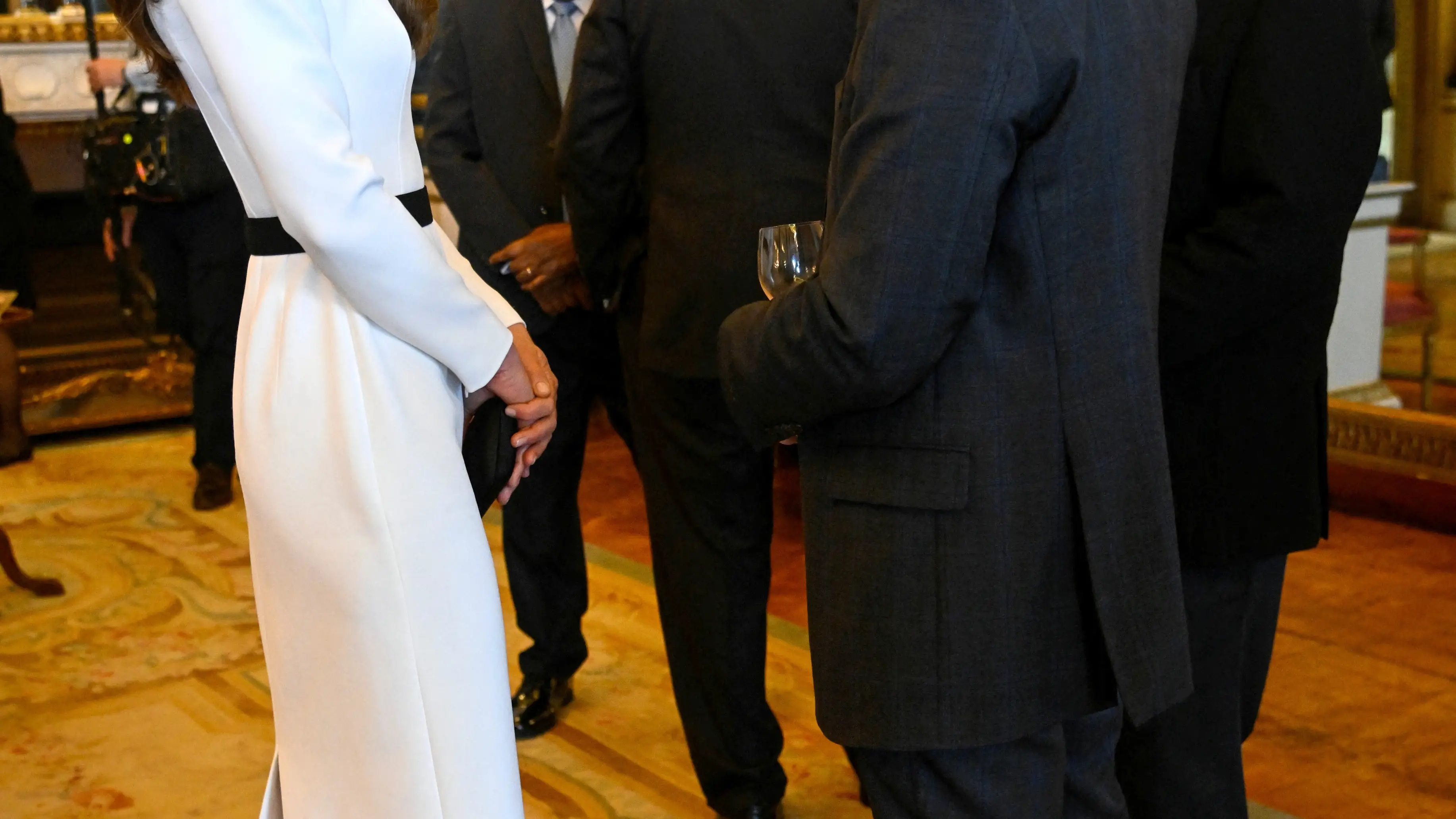 Kate Middleton con su look previo a la coronación.