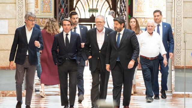 Aznar y López Miras se reencuentran en Murcia con empresarios