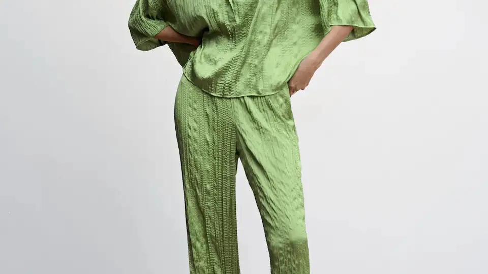 Conjunto plisado satinado