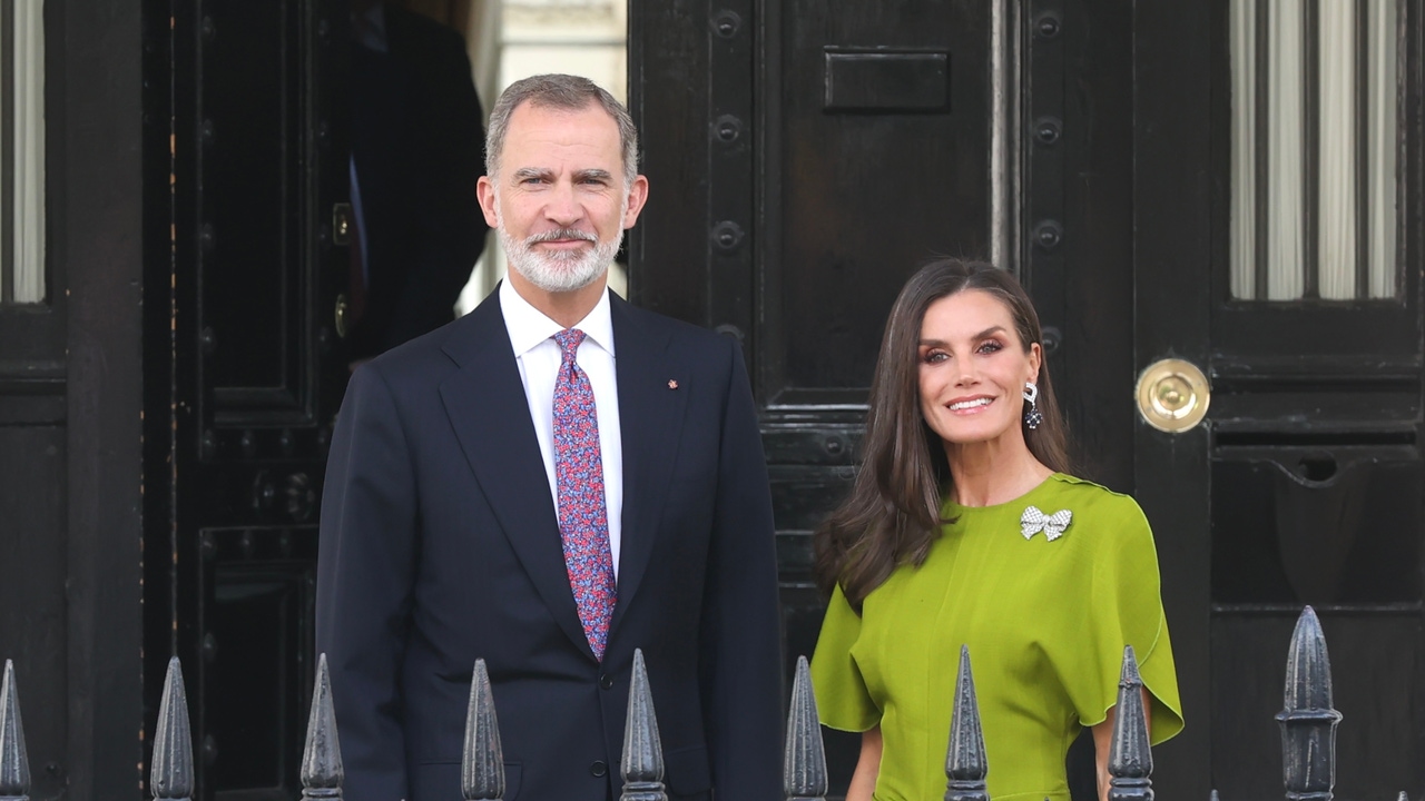 Queen Letizia dresses as Victoria Beckham and dazzles everyone with this green dress with a “great guy effect” at the reception prior to the coronation of Carlos III