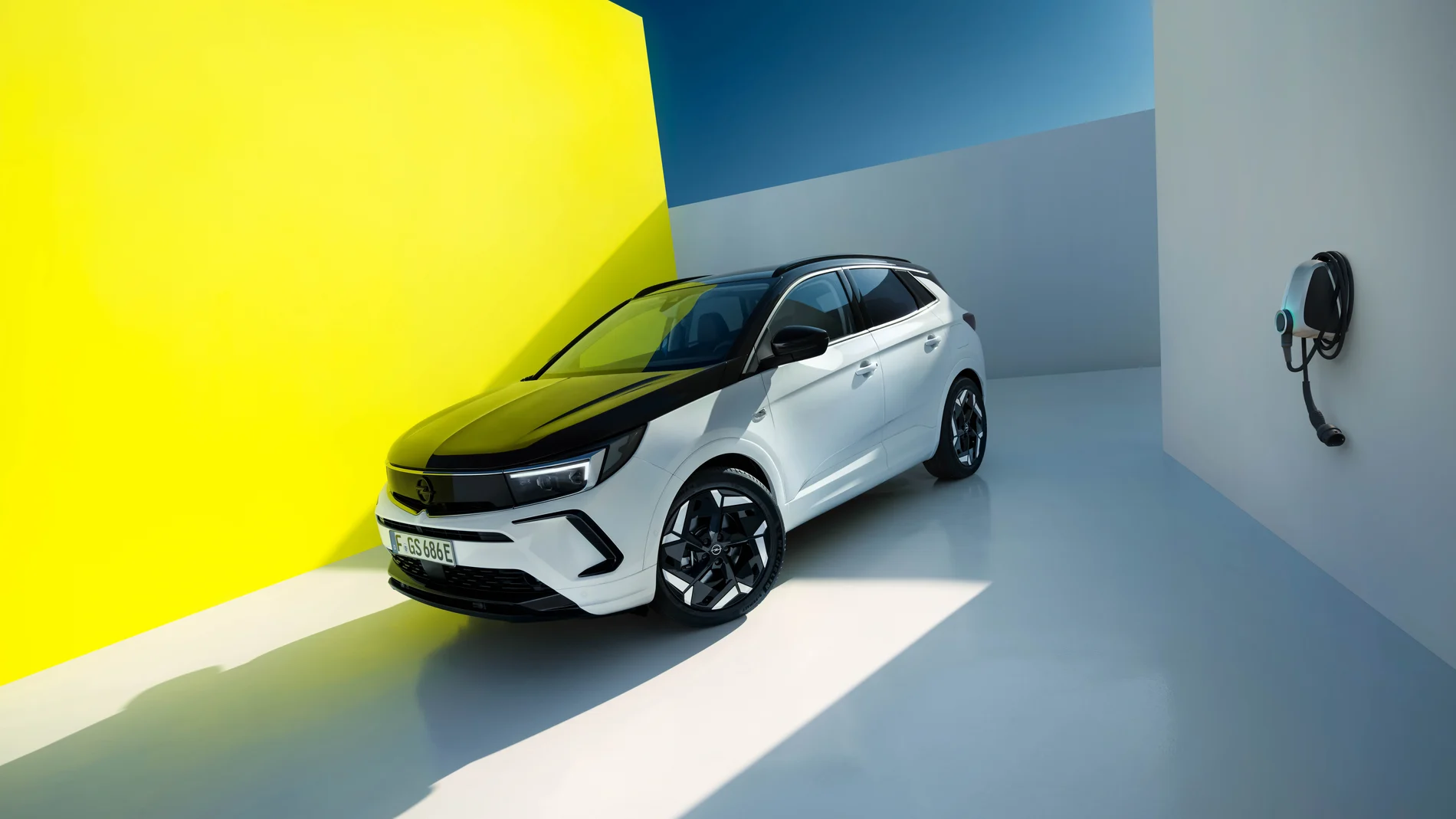 Opel Grandland, el SUV de dimensiones equilibradas y todas las alternativas de movilidad