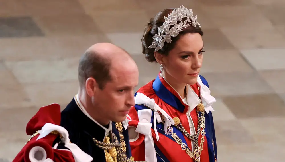Kate Middleton con pendientes de Lady Di en la coronación de Carlos III.