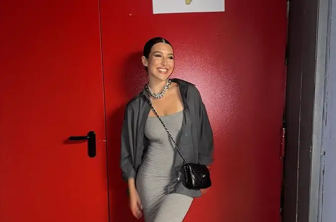 Alba Díaz le roba a su madre, Vicky Martín Berrocal, el vestido más sexy de la marca de Kim Kardashian para pasarse el juego