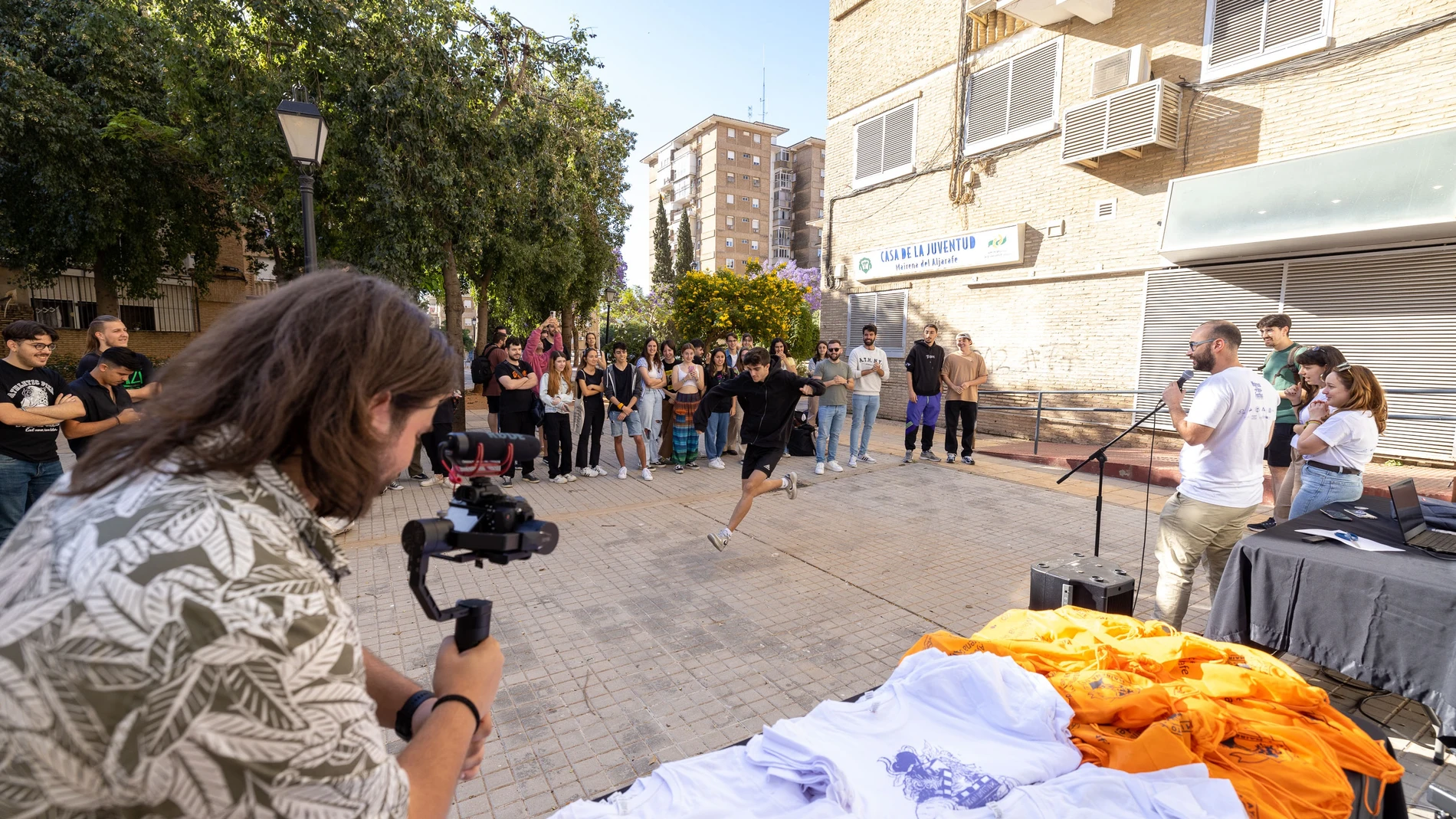 Rodaje de uno de los cortos que han participado en el concurso Mairena Film Festival, en la provincia de Sevilla. AYUNTAMIENTO DE MAIRENA DEL ALJA 08/05/2023