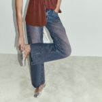 Los zapatos plateados -en todas sus versiones- se convertirán en un imprescindible a la hora de crear tus looks.