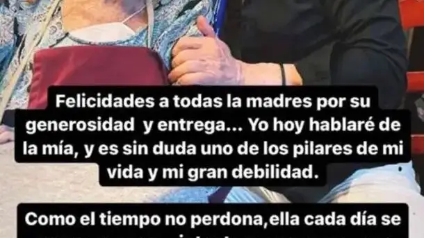 Joaquín Torres y su madre
